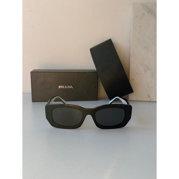 NEW Prada PR B05S Sunglasses in Black White - Picture 3 of 7